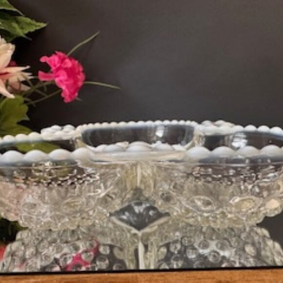 Fenton Moonstone Opalescent Hobnail Milk Glass Dish Vintage Ruffled Edge Candy B - Picture 3 of 3